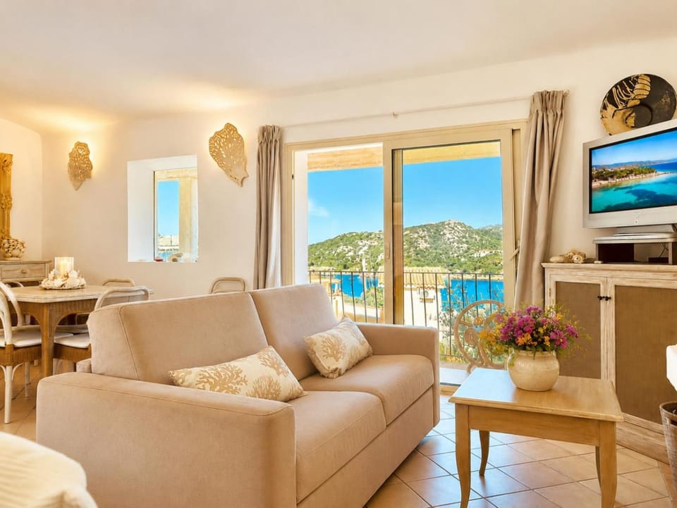 Balcony/Terrace, Living room, Dining area, Sea view