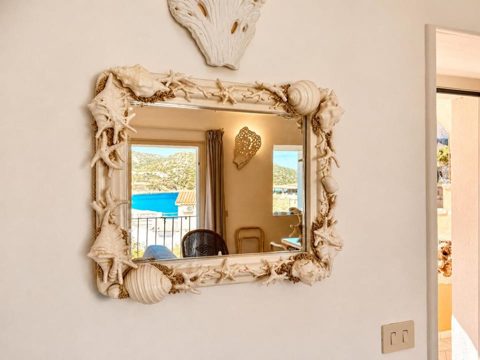 Living room, Sea view