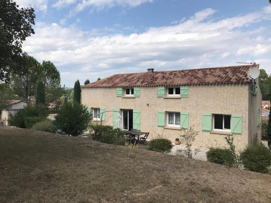 Belle Villa provençale avec piscine à Brignoles House in Brignoles