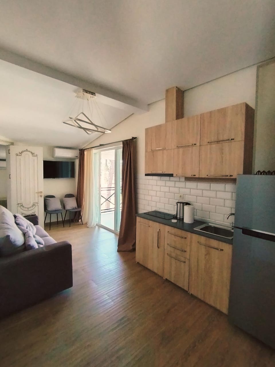 Kitchen or kitchenette, Living room
