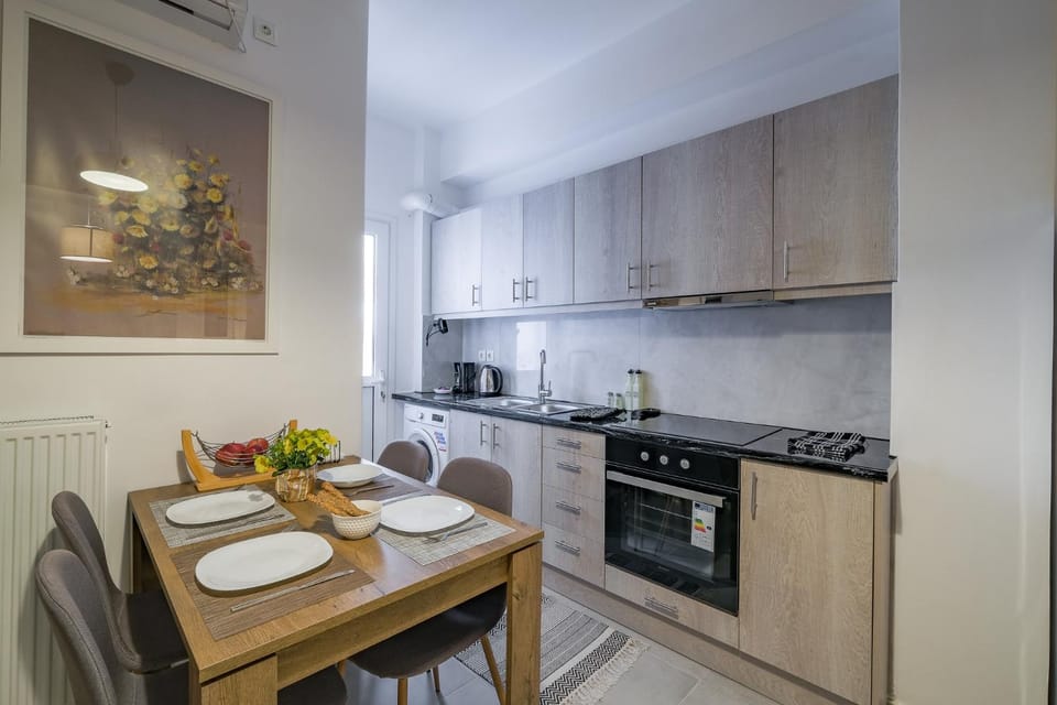 SOKOS Residence, 3' walk from Neos Kosmos Metro Apartment in Athens