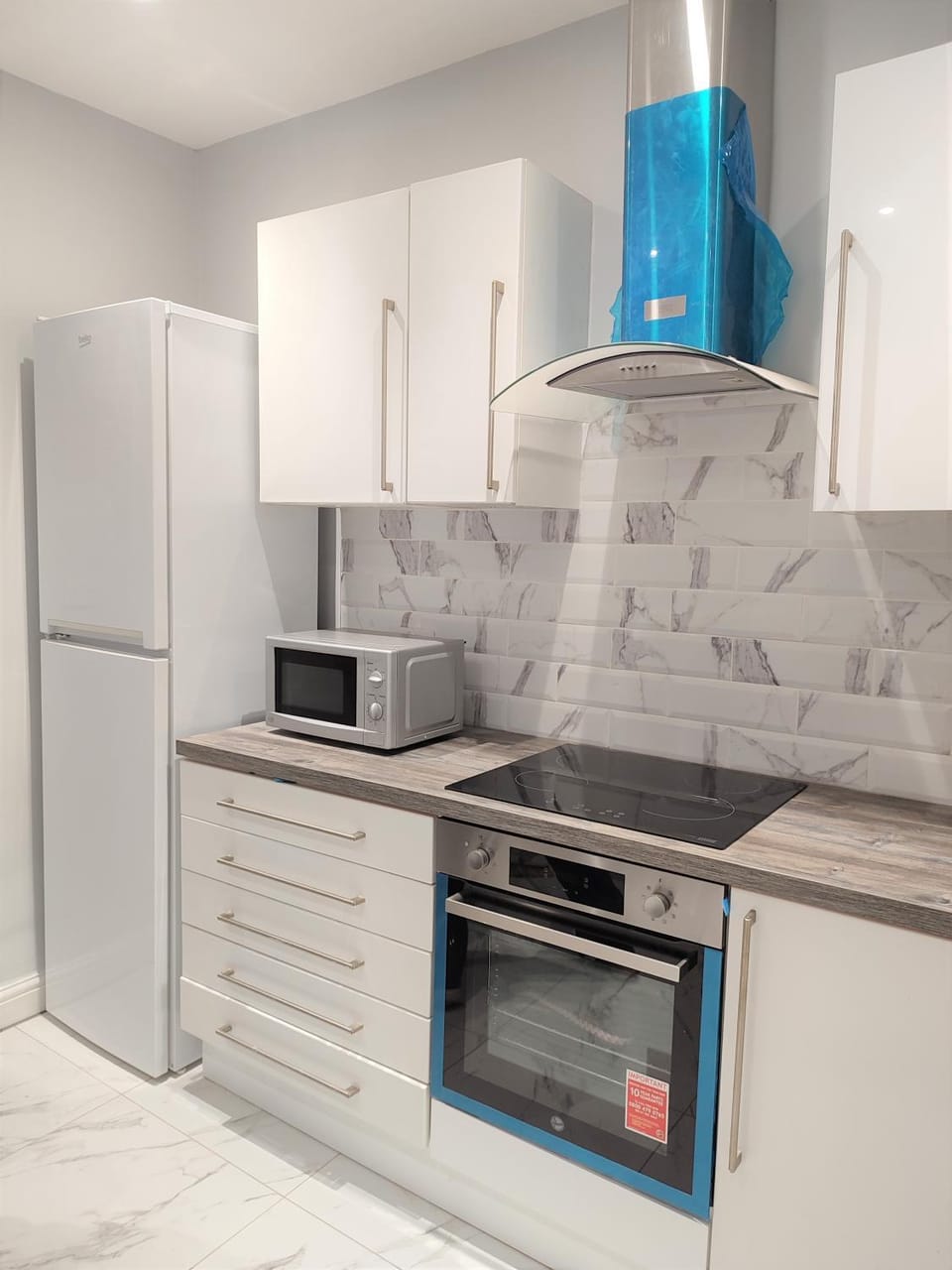 Newly Refurbished 2- Bed Stylish Home Apartment in Manchester