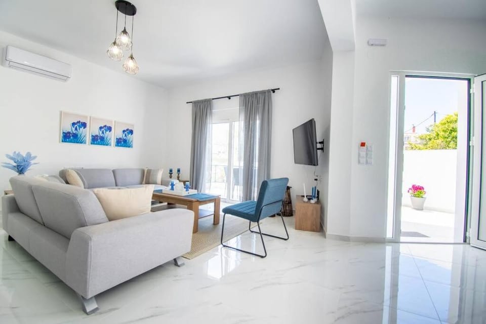 Fileo Family and Friends Living House in Rhodes, Greece
