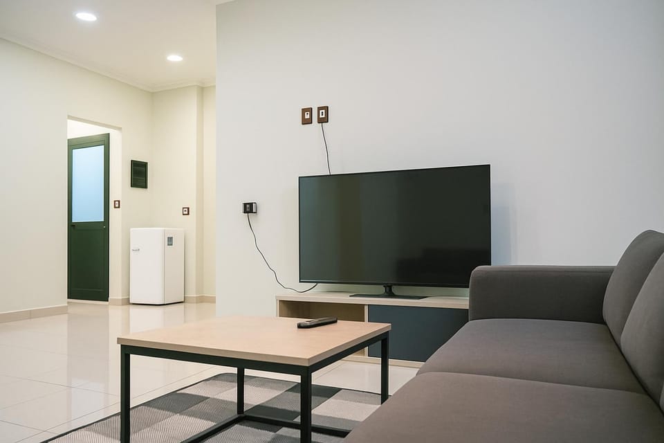 Communal lounge/ TV room, TV and multimedia, Living room