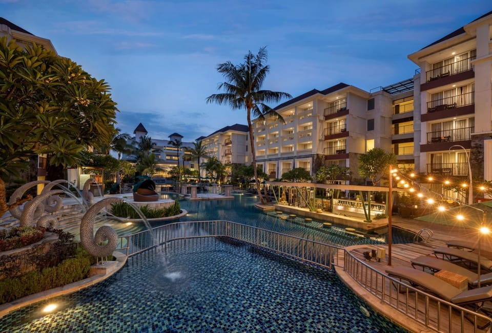 Swimming pool