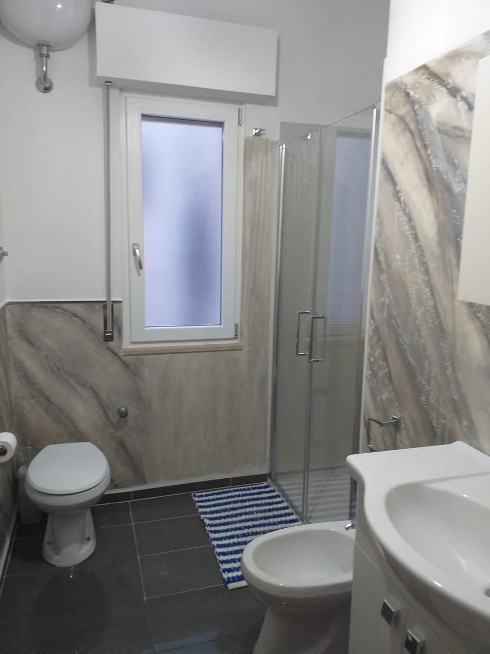 Shower, Toilet, Bathroom, bidet