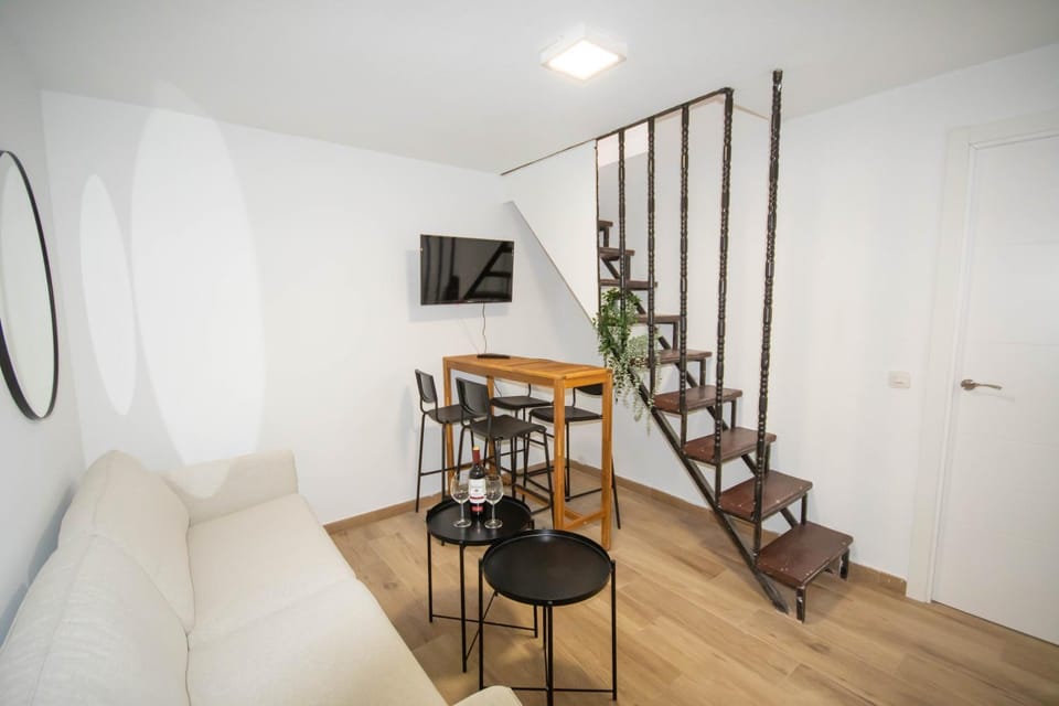 TV and multimedia, Dining area
