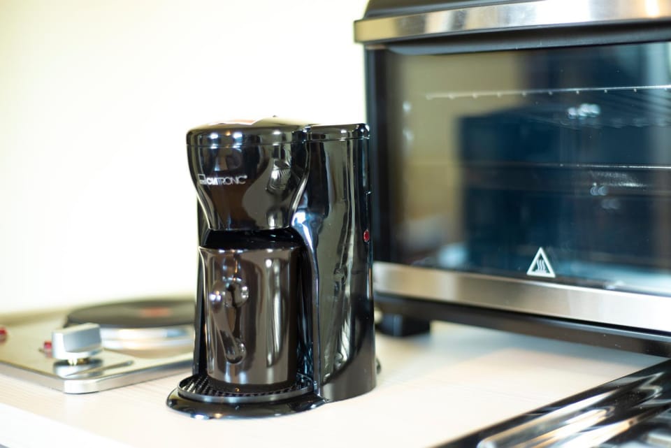 Coffee/tea facilities, Kitchen or kitchenette