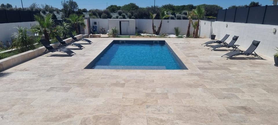 Garden, Swimming pool