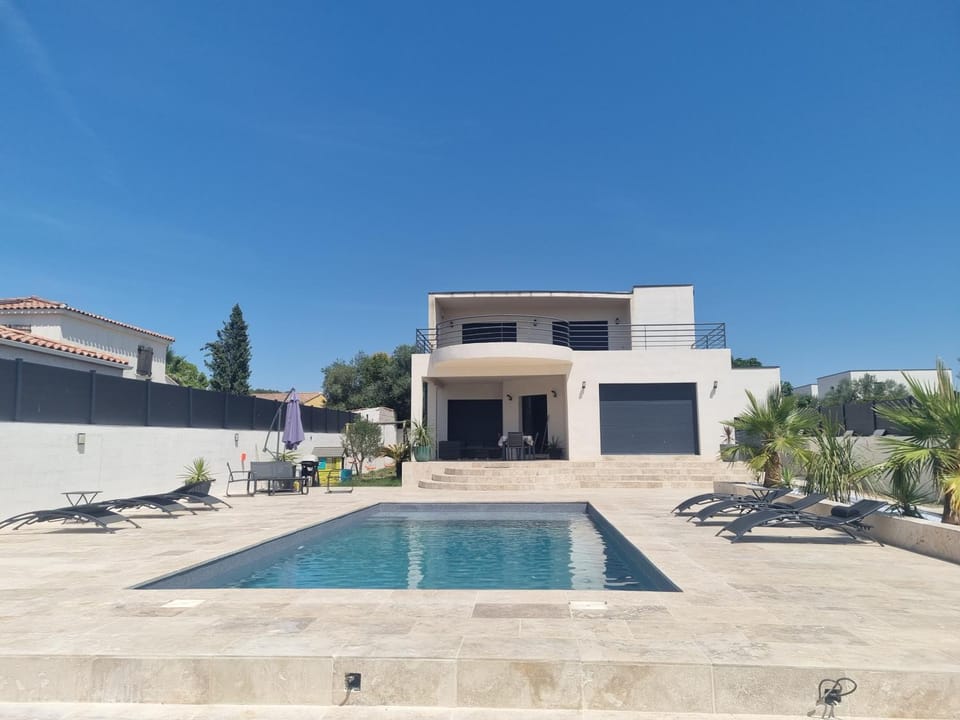 Garden, Swimming pool