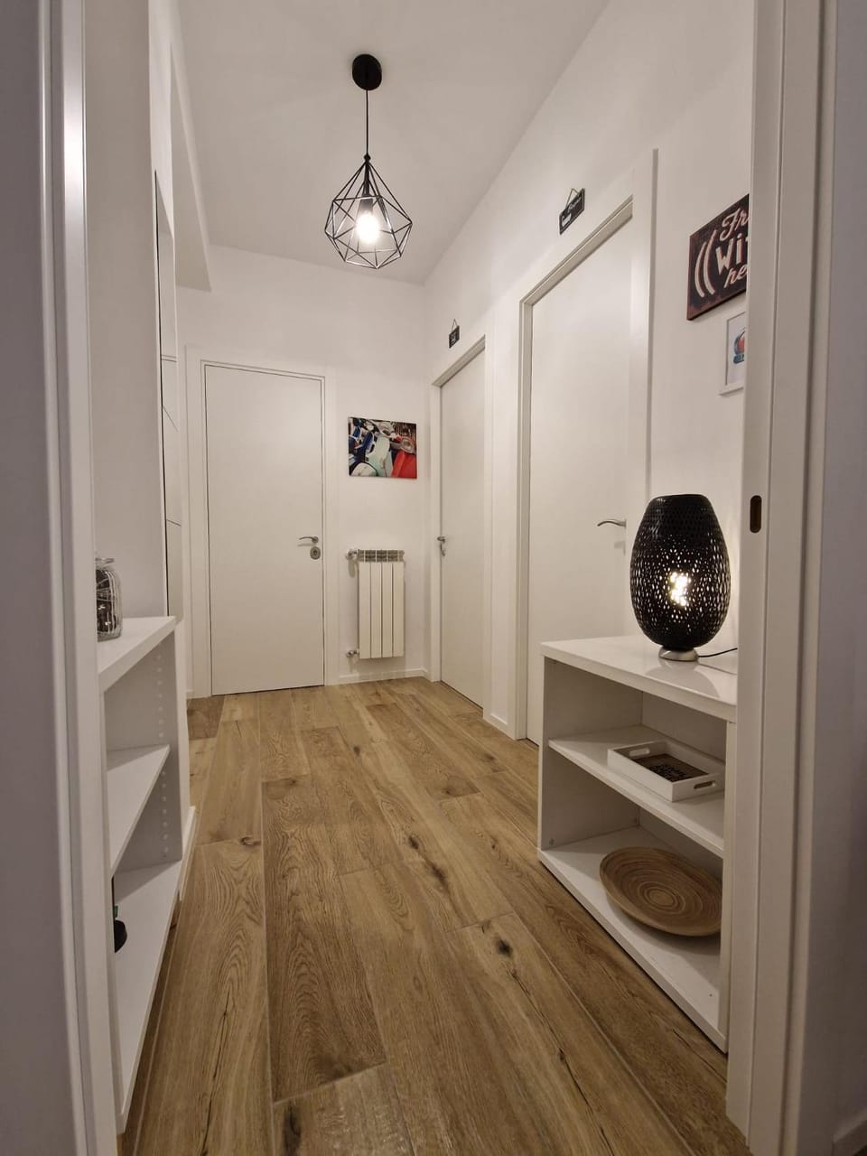 Photo of the whole room, locker, wardrobe