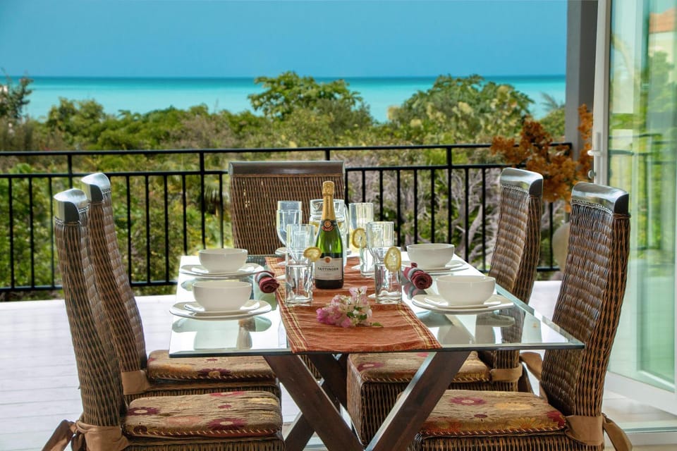 Karana 4 Bedroom Villa in Long Bay Hills