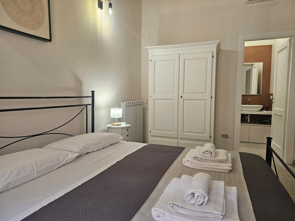 Bed, Bedroom, wardrobe