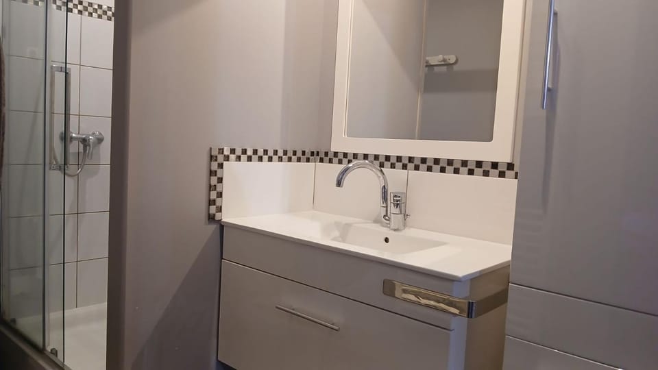Maison individuelle Apartment in Normandy