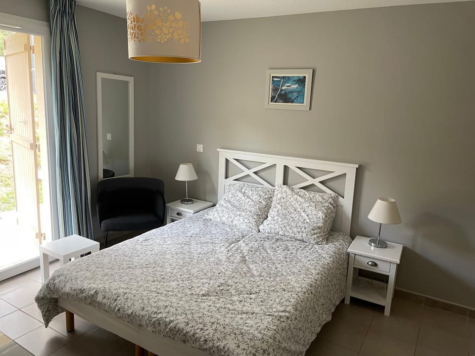 TV and multimedia, Bedroom