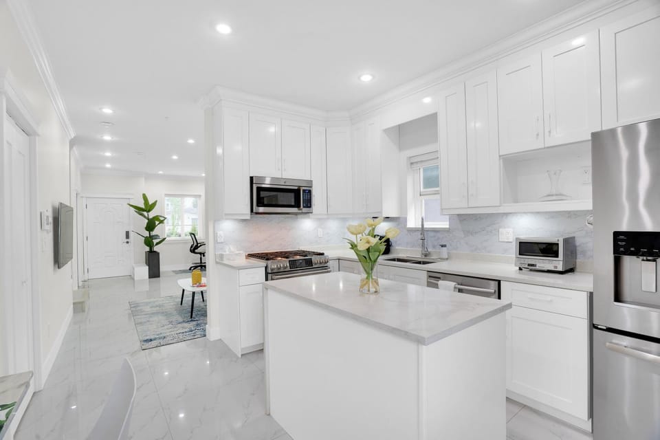Kitchen or kitchenette, dishwasher, minibar, pet friendly, stove, toaster