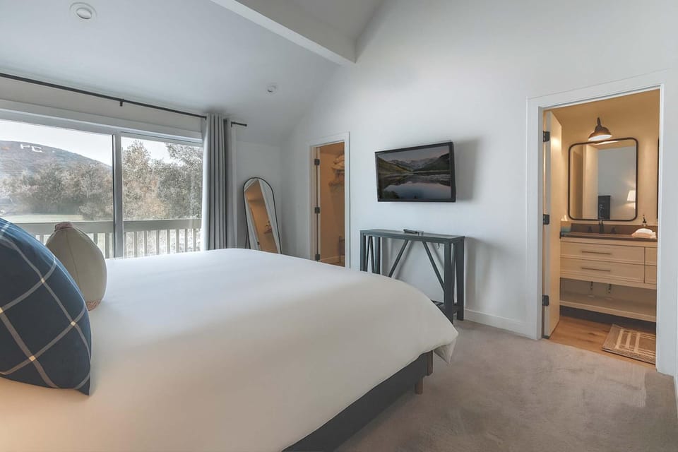 Modern 3BR in Serene Area Near Ski Slopes and Town House in Snyderville