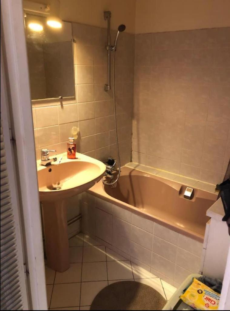 Bathroom, Bath
