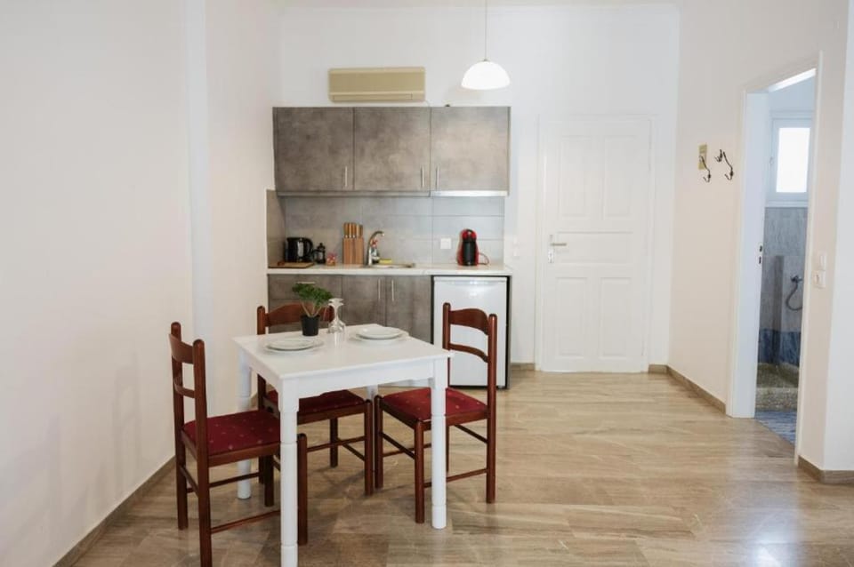 White wave studios Apartment in Kamari