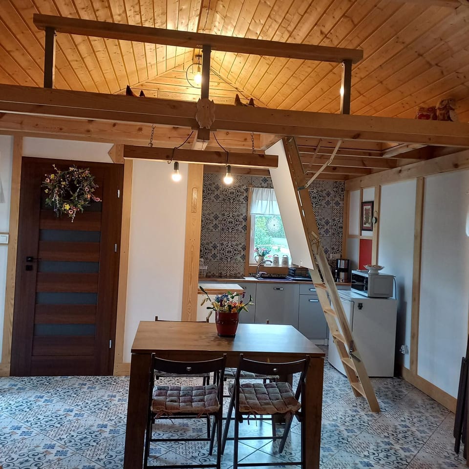 Communal lounge/ TV room, Kitchen or kitchenette