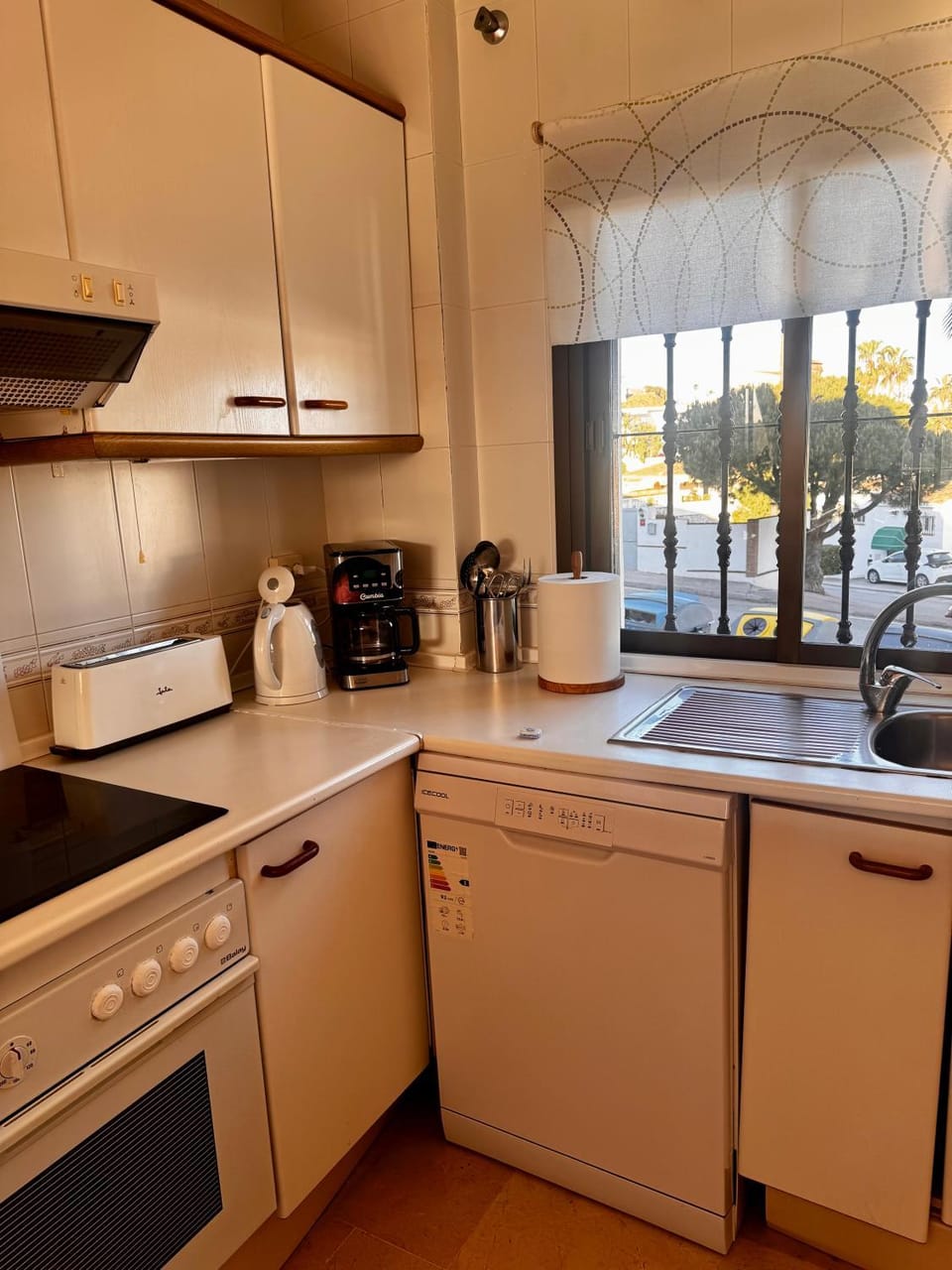 Cozy and inexpensive apartments nearly sea,tennis,bars and other Apartment in Costa del Sol