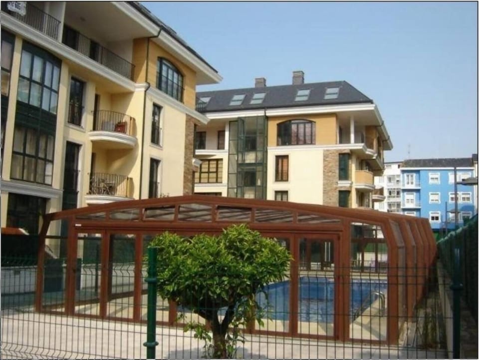 Dúplex con terraza, piscina y parking A Rapadoira Apartment in Foz