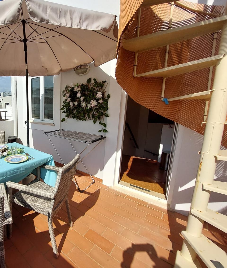 Balcony/Terrace, Seating area, Dining area