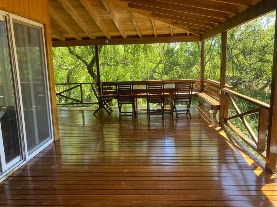 Cálida y confortable casa en el Delta House in Buenos Aires Province