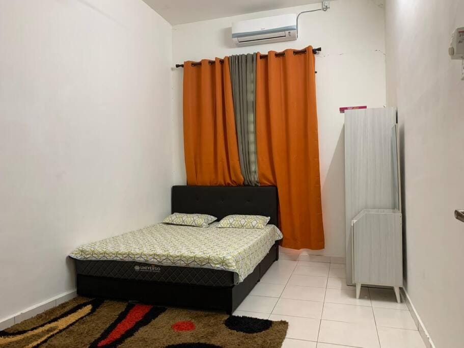 Bed, Bedroom, air conditioner