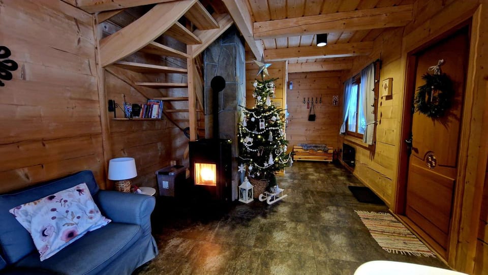 Living room, Seating area, fireplace