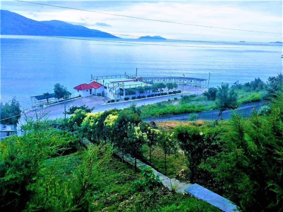 Nearby landmark, Spring, Day, Natural landscape, Beach, Mountain view, Sea view
