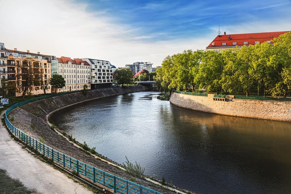 Luksusowy apartament z parkingiem w samym centrum Wrocławia Apartment in Wroclaw