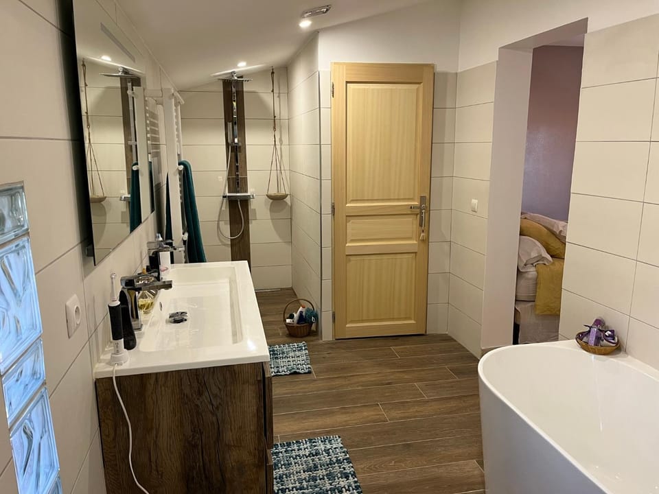 Shower, Bathroom, Bath