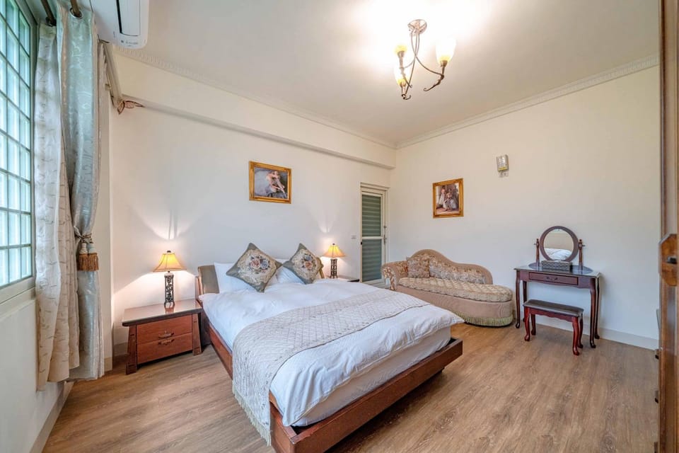 Bed, People, Bedroom