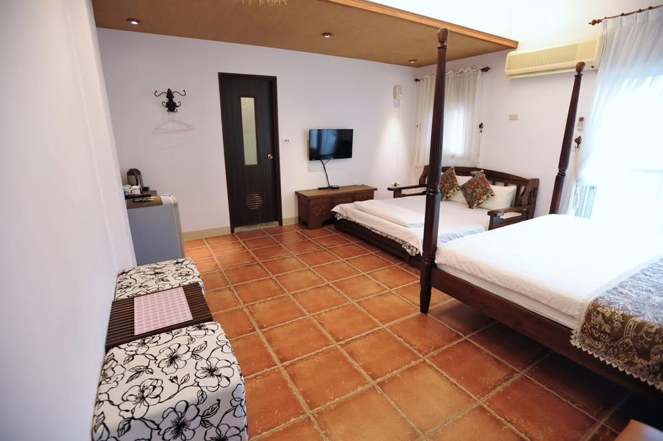 Bed, Photo of the whole room, Bedroom, hair dresser