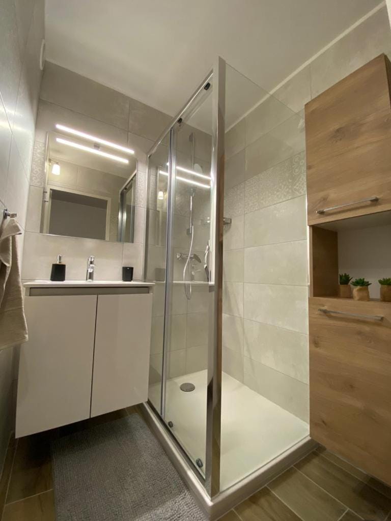 Proche Centre SANARY Studio climatisé 4 personnes Apartment in Sanary-sur-Mer