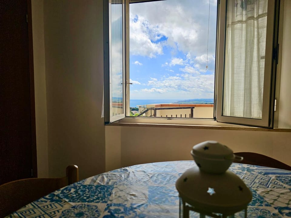 S320 - Sirolo, trilocale con vista mozzafiato Apartment in Marche