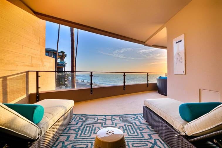 Stunning Oceanfront Getaway at Windansea Beach Apartment in La Jolla