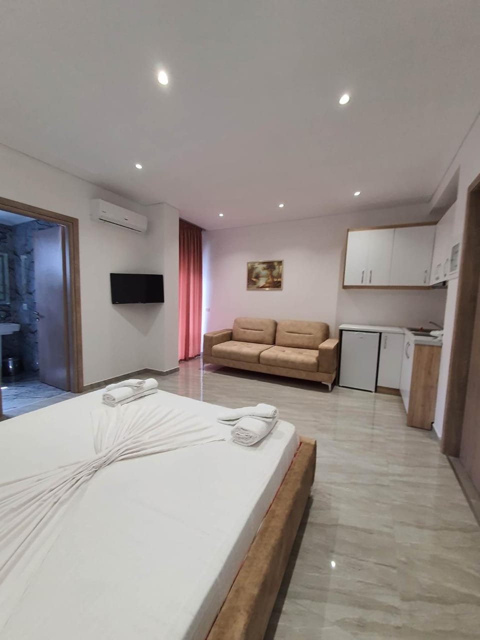 The Sunset View Apartment in Sarandë