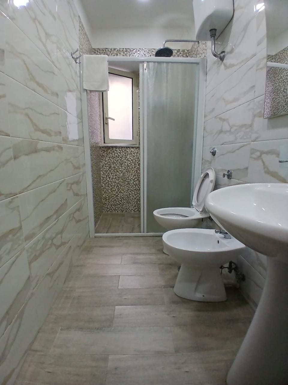 Shower, Toilet, Bathroom, bidet