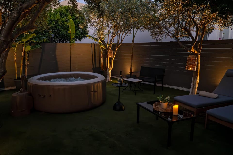 Night, Garden, Hot Tub