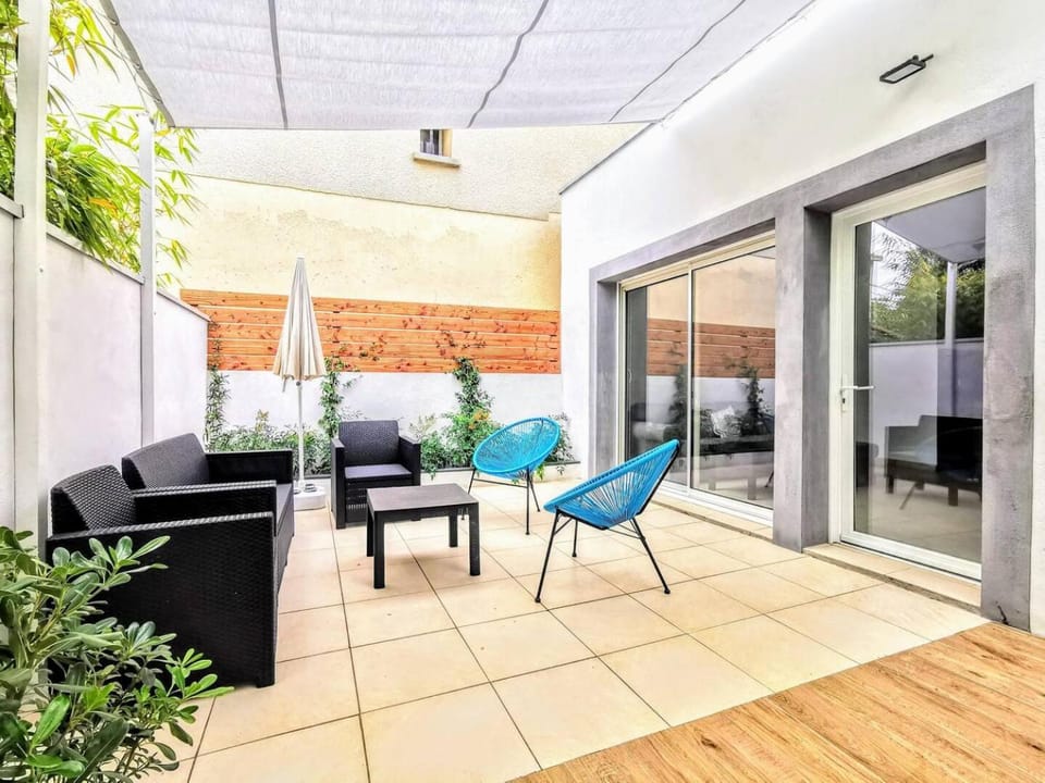 Patio, Balcony/Terrace, Balcony/Terrace