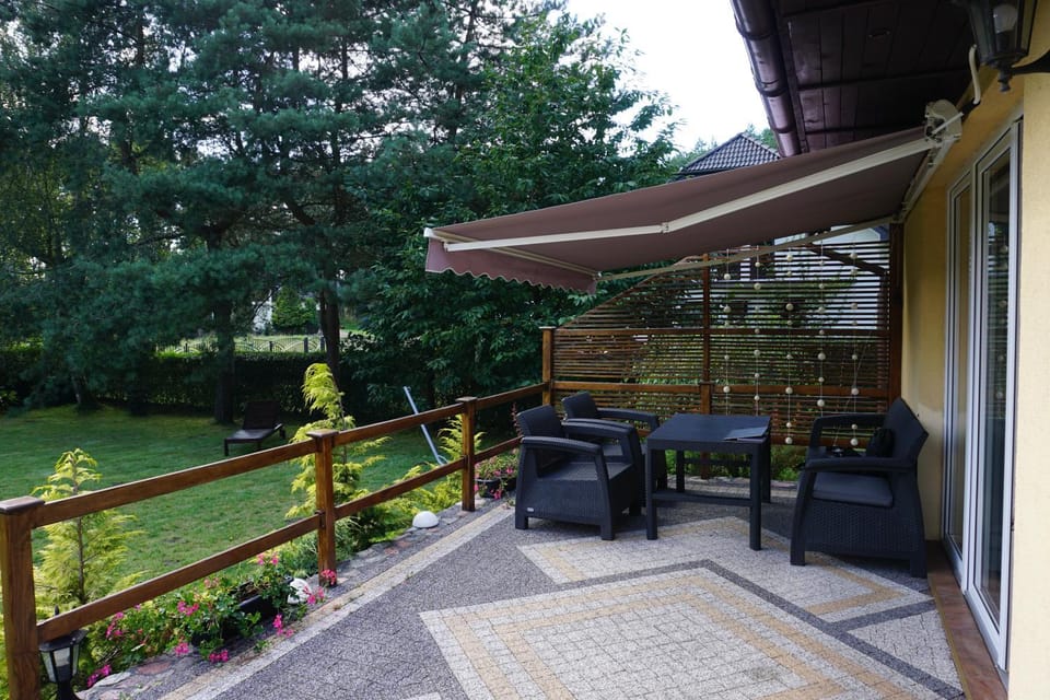 Balcony/Terrace, Garden view