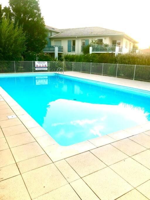 Confort plage piscine Apartment in Nouvelle-Aquitaine
