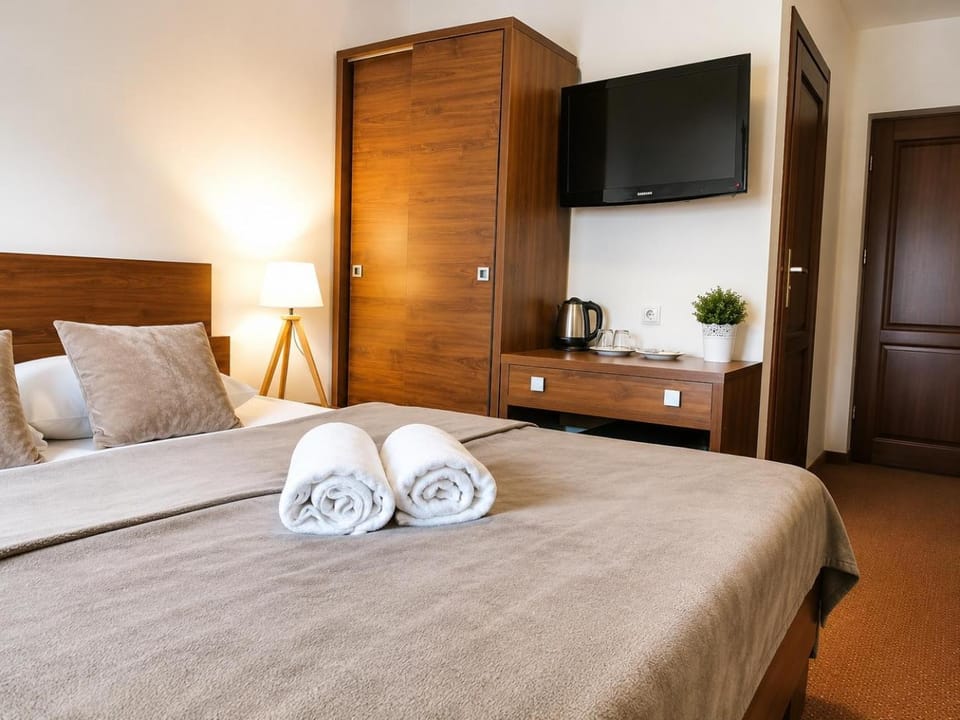 Bed, Photo of the whole room, Bedroom, towels, wardrobe