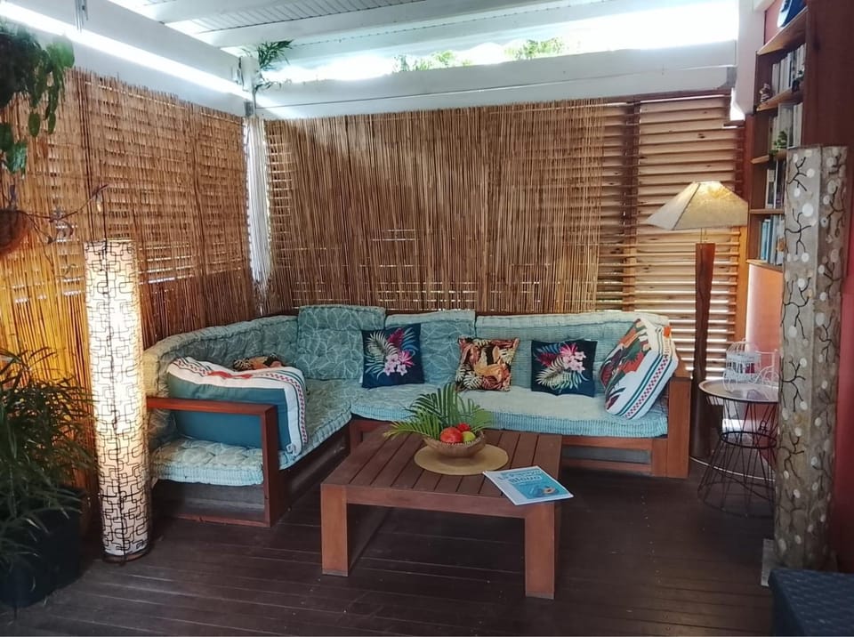 Communal lounge/ TV room, Living room, Seating area