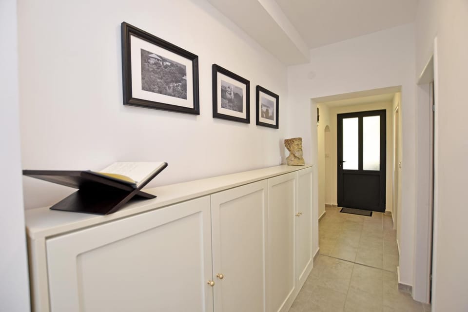 4K - Modern apartment very close to the sea Apartment in Montenegro