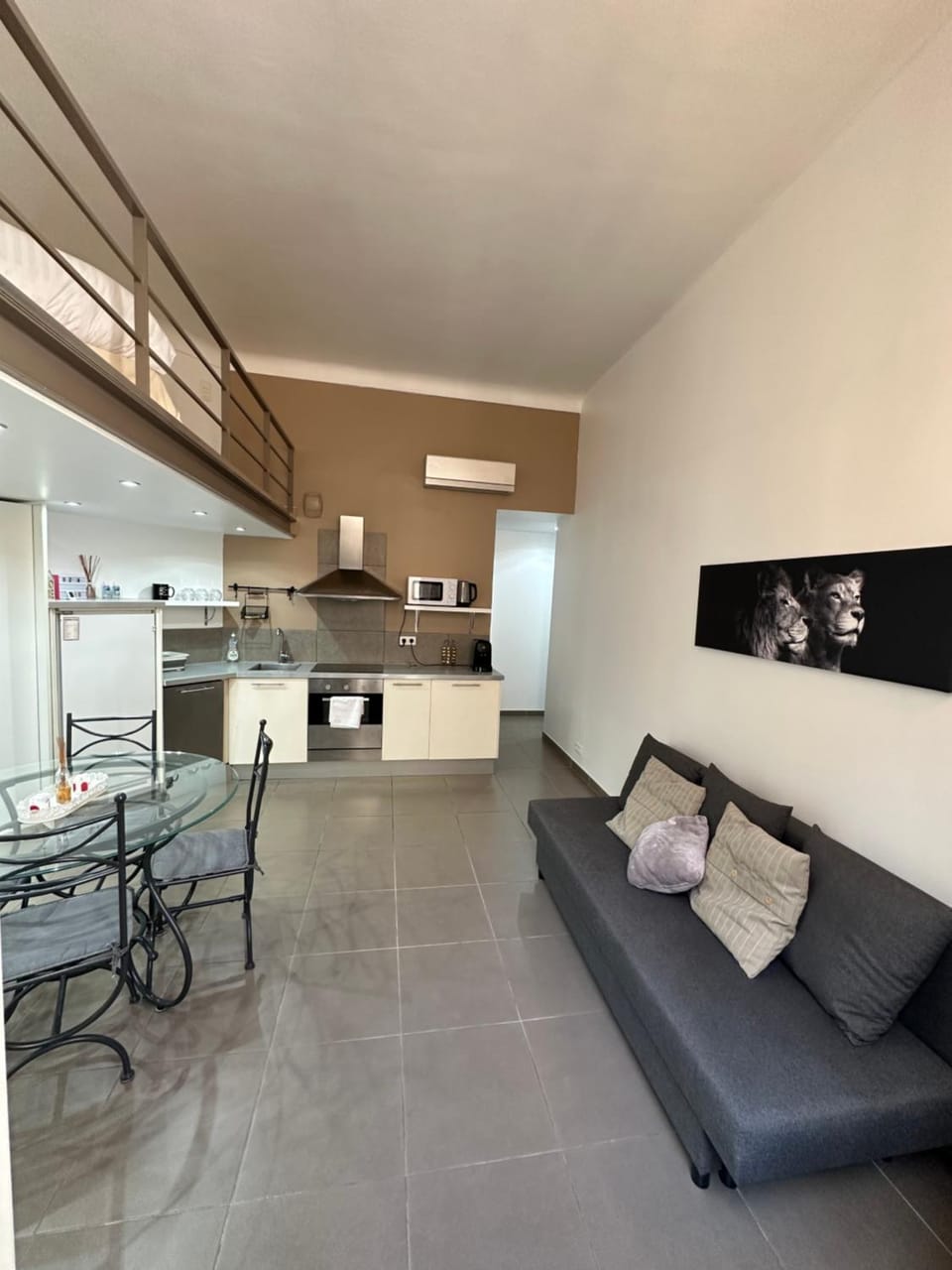 Charmant studio centre ville Cannes Apartment in Cannes
