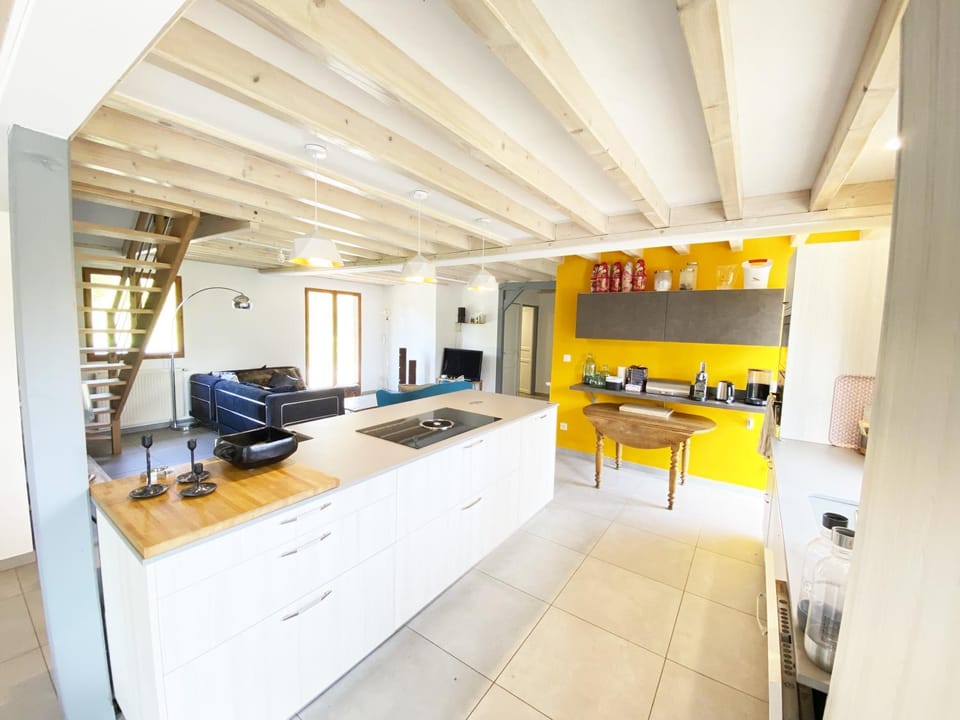 TV and multimedia, Kitchen or kitchenette, Kitchen or kitchenette, Living room