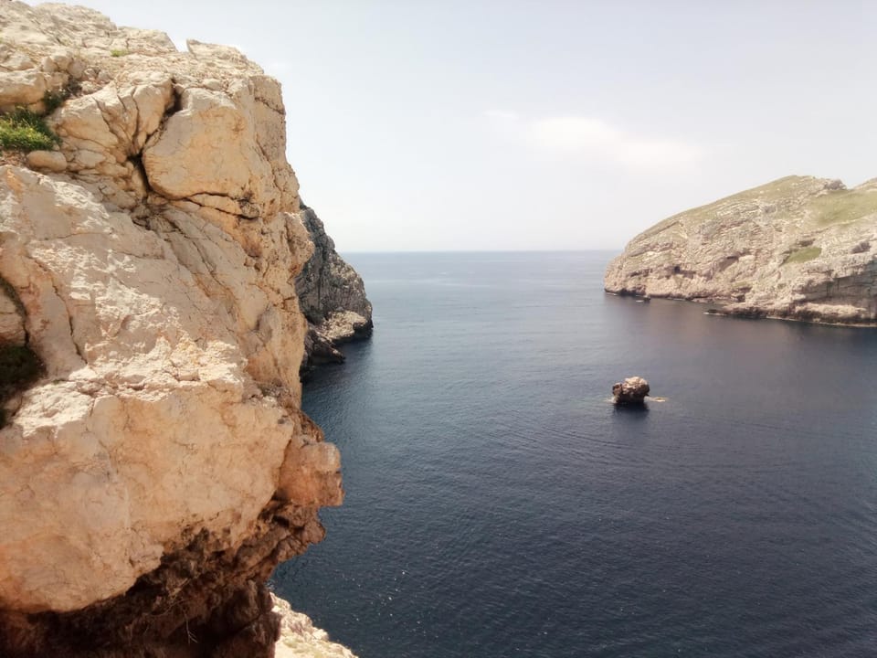 Nearby landmark, Natural landscape